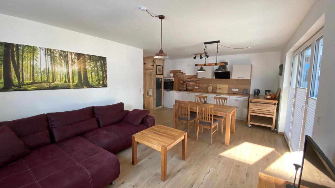 Ferienwohnung Kloenhuesing Altefähr Exterior foto