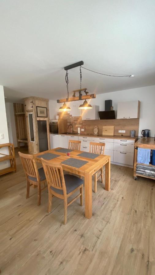 Ferienwohnung Kloenhuesing Altefähr Exterior foto